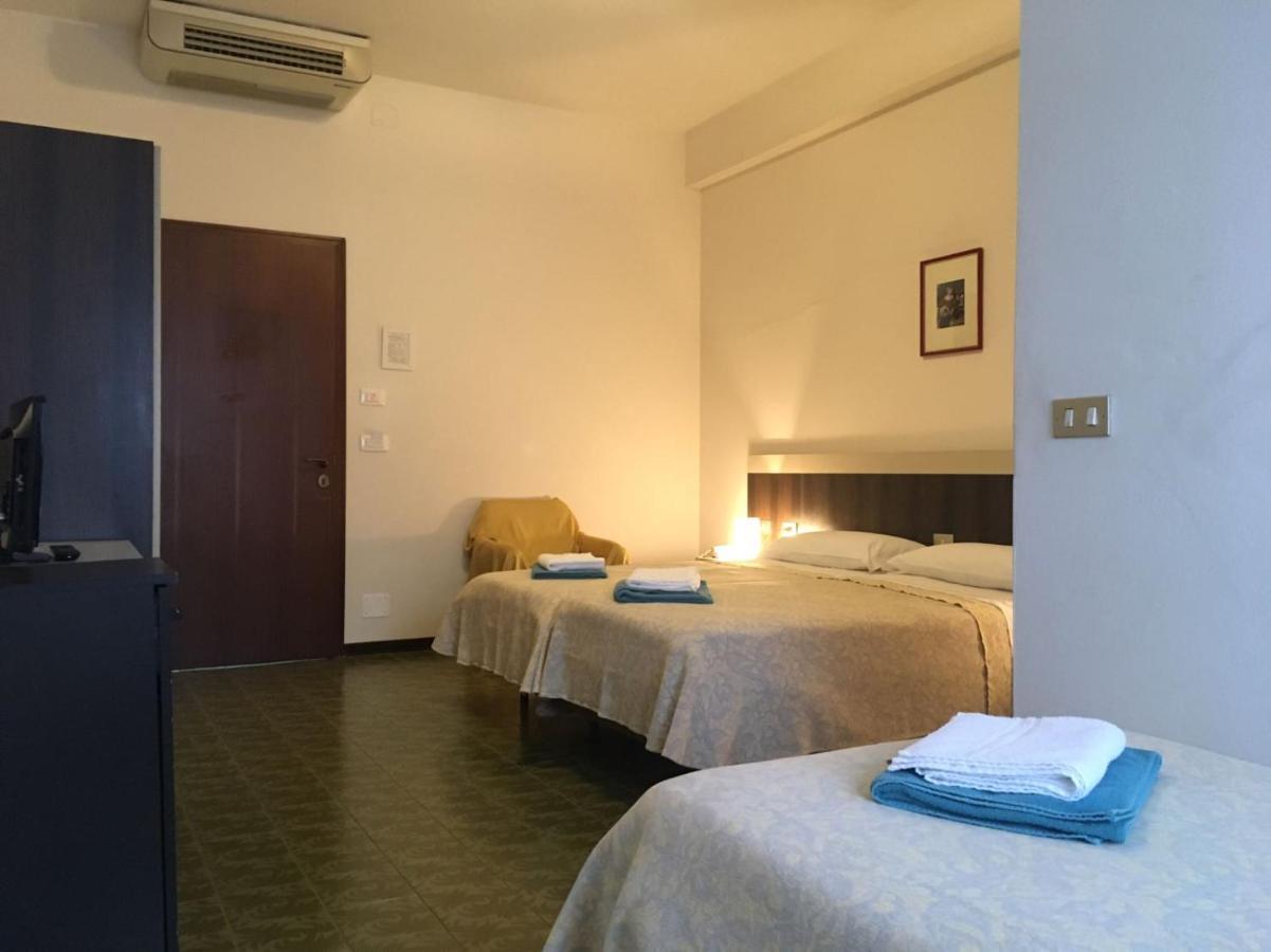 Hotel Centrale Este Εξωτερικό φωτογραφία