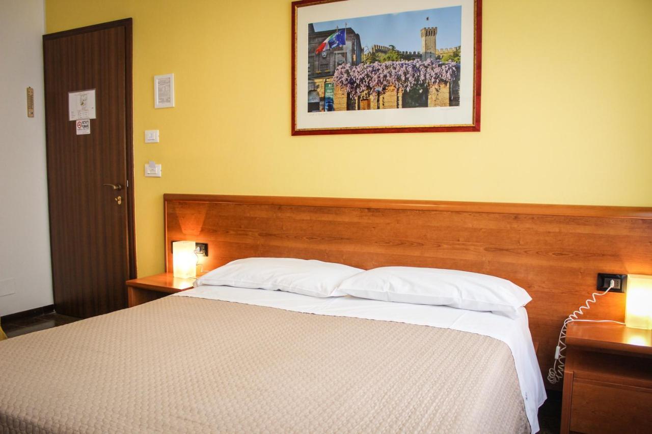 Hotel Centrale Este Εξωτερικό φωτογραφία