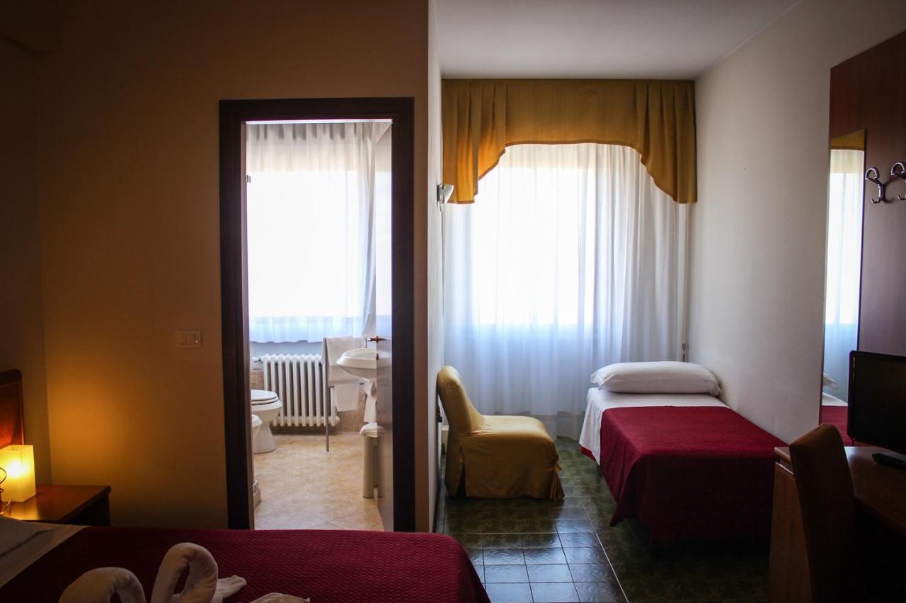 Hotel Centrale Este Εξωτερικό φωτογραφία