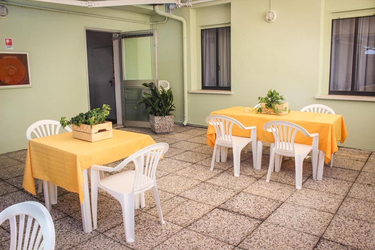 Hotel Centrale Este Εξωτερικό φωτογραφία